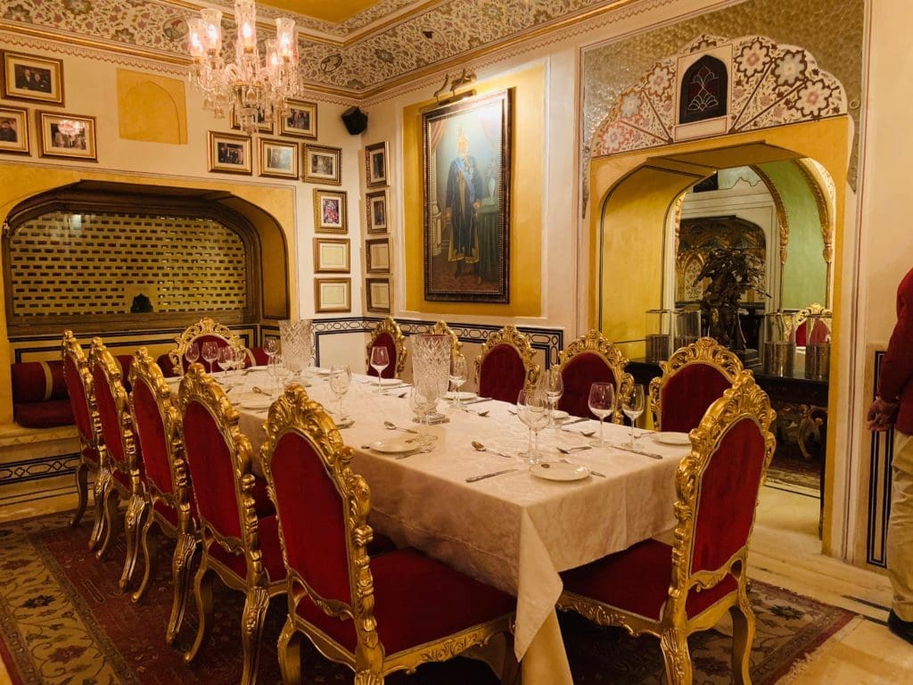 Golden-Triangle-India-1135AD-Restaurant-Jaipur