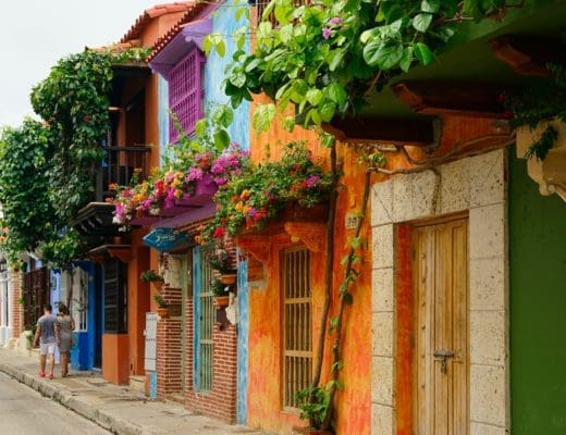 cartagena-travel-guide-colorful-street-in-the-old-city