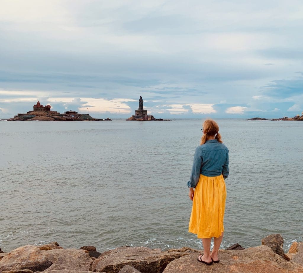 kanyakumari-india-merry-looking-at-vivekananda-memorial