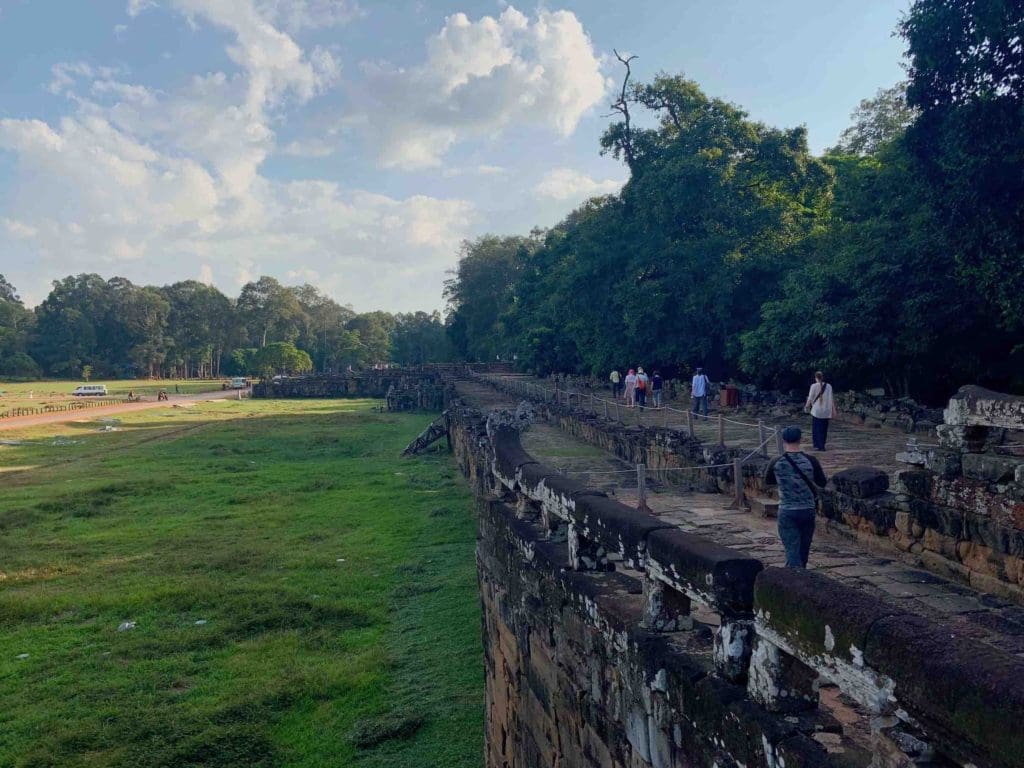 visiting-angkor-wat-merry-skipping-by-western-entrance