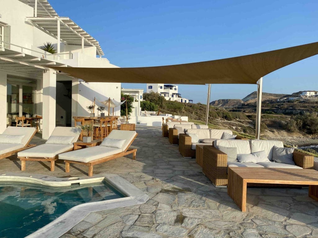 melian-hotel-outdoor-area-milos-greece