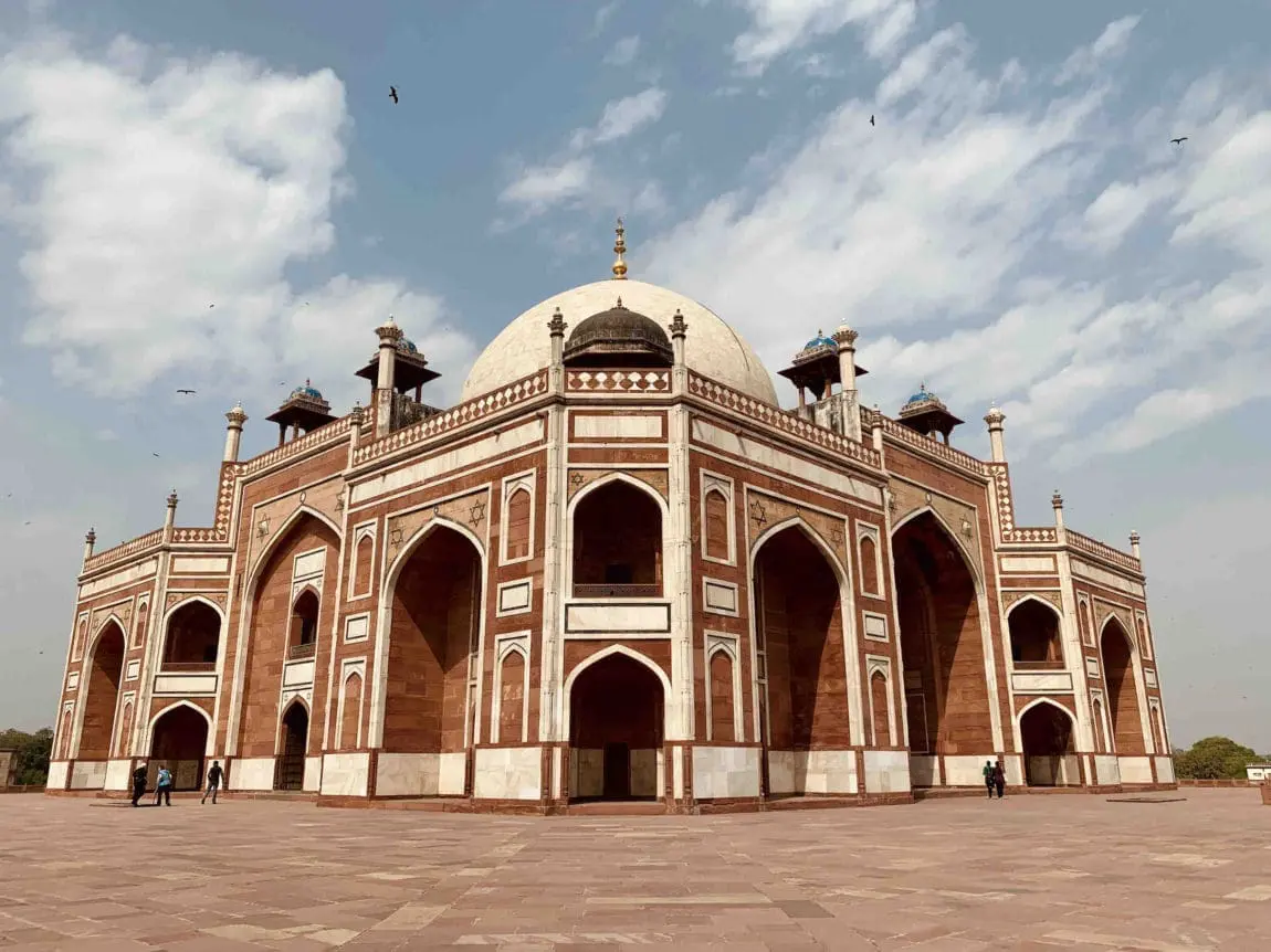 delhi-india-travel-guide-visit-humayans-tomb